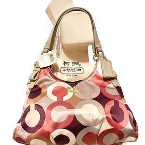 COACH 18764 MADISON GRAPHIC OP ART MAGGIE CHERRY MULTI SHOULDER BAG MSRP $298